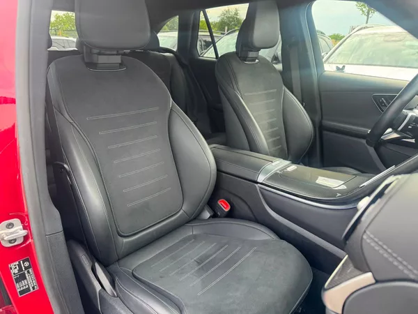 Mercedes-Benz GLC 300de 4M - foto 12