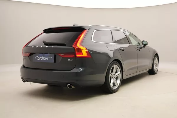 Volvo V90 D4 MOMENTUM AUT - foto 12