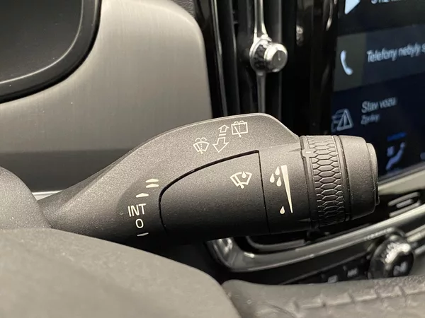 Volvo V90 D4 MOMENTUM AUT - foto 22