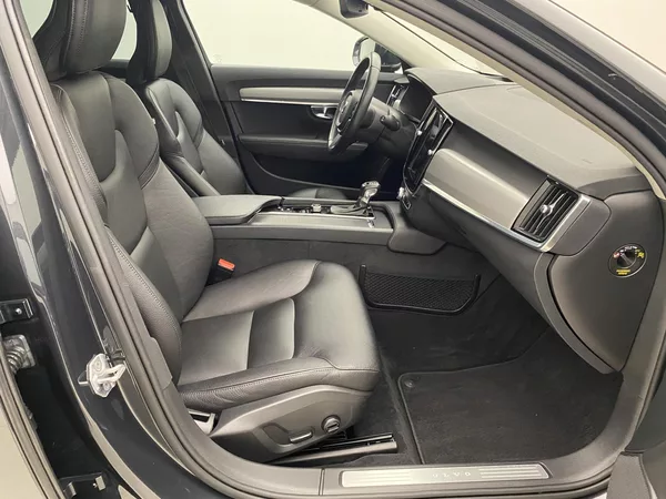 Volvo V90 D4 MOMENTUM AUT - foto 23