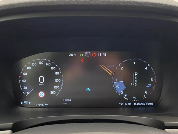 Volvo V90 D4 MOMENTUM AUT - foto 24