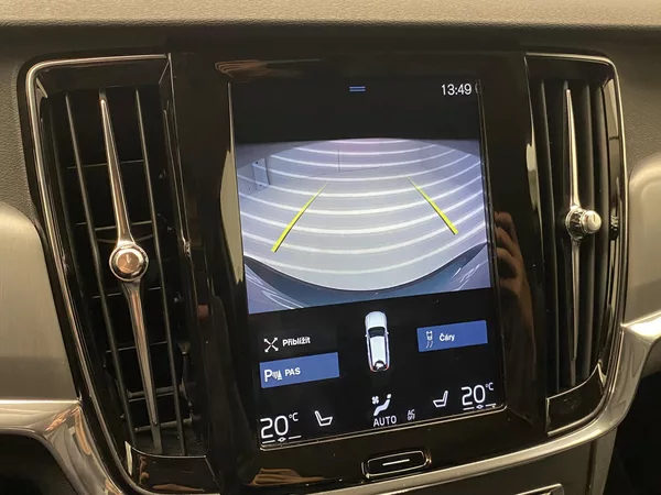 Volvo V90 D4 MOMENTUM AUT - foto 39
