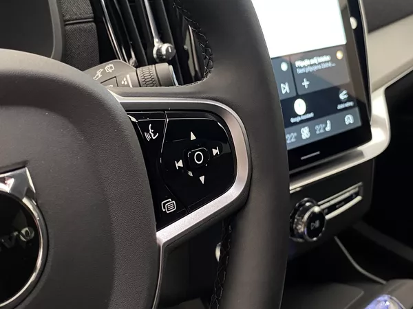 Volvo XC90 B5 AWD BLACK EDITION PLUS 7m - foto 27
