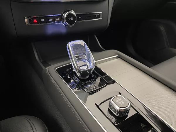 Volvo XC90 B5 AWD BLACK EDITION PLUS 7m - foto 37