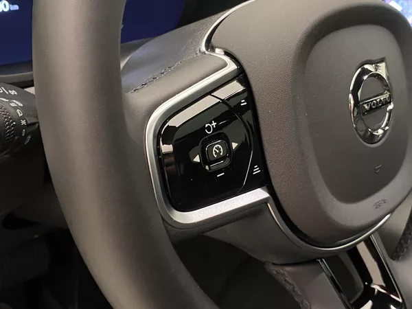 Volvo V90 T8 AWD RECHARGE DARK ULTRA - foto 20