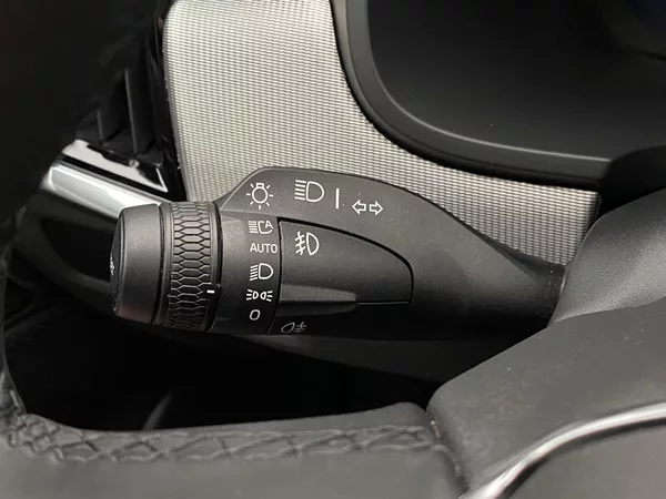 Volvo V90 T8 AWD RECHARGE DARK ULTRA - foto 22