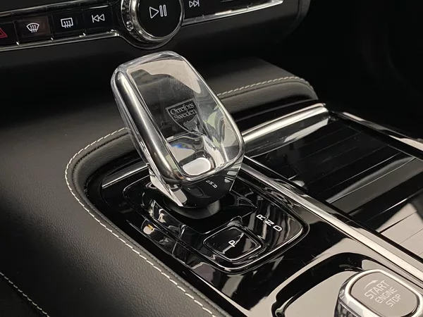 Volvo V90 T8 AWD RECHARGE DARK ULTRA - foto 28