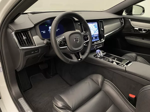 Volvo V90 T8 AWD RECHARGE DARK ULTRA - foto 4