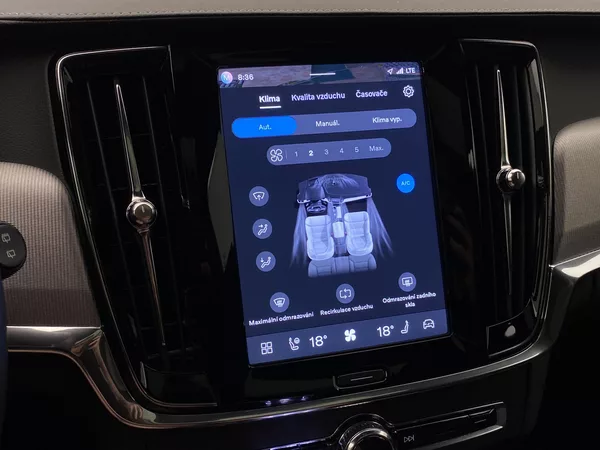Volvo V90 T8 AWD RECHARGE DARK ULTRA - foto 43