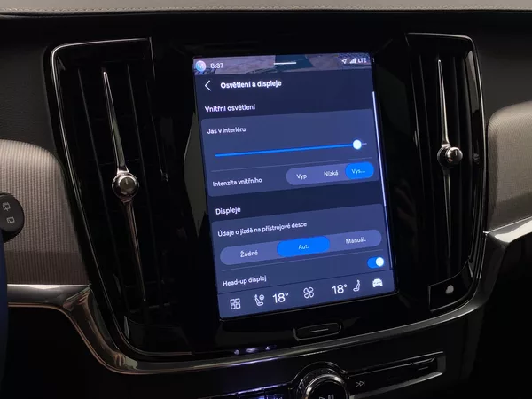 Volvo V90 T8 AWD RECHARGE DARK ULTRA - foto 56