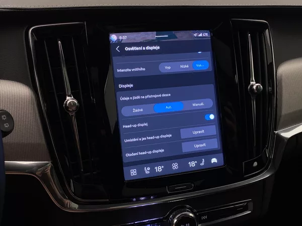 Volvo V90 T8 AWD RECHARGE DARK ULTRA - foto 57