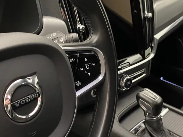 Volvo V90 D4 AWD MOMENTUM AUT - foto 20