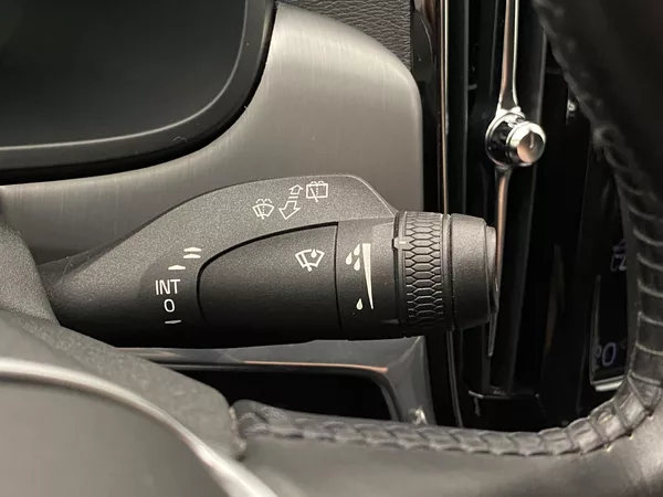 Volvo V90 D4 AWD MOMENTUM AUT - foto 22