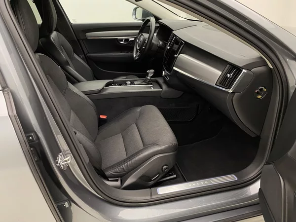 Volvo V90 D4 AWD MOMENTUM AUT - foto 23
