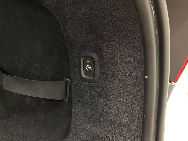 Volvo V90 D4 AWD MOMENTUM AUT - foto 32
