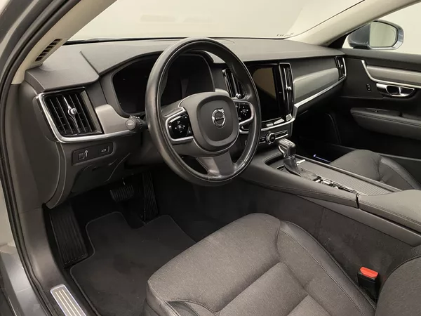 Volvo V90 D4 AWD MOMENTUM AUT - foto 4
