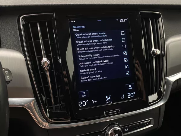 Volvo V90 D4 AWD MOMENTUM AUT - foto 43