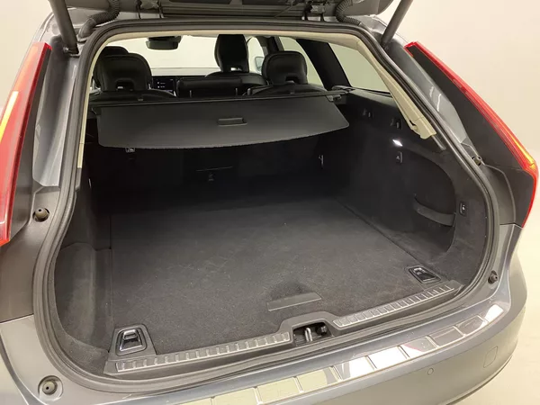 Volvo V90 D4 AWD MOMENTUM AUT - foto 6