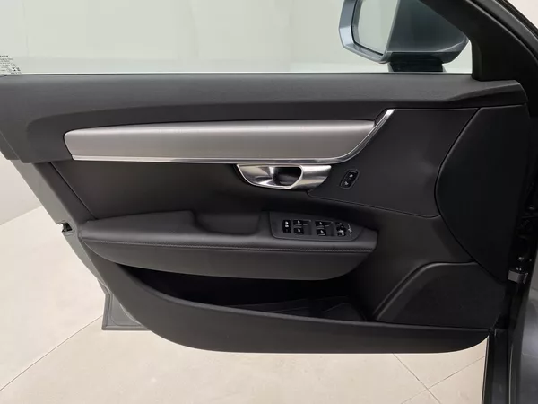 Volvo V90 D4 AWD MOMENTUM AUT - foto 7