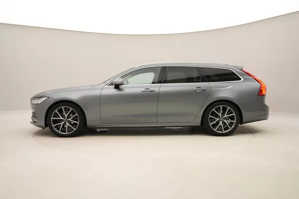 Volvo V90 D4 AWD MOMENTUM AUT - foto 9