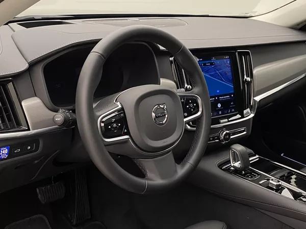 Volvo V90 T8 AWD RECHARGE DARK PLUS AUT - foto 18