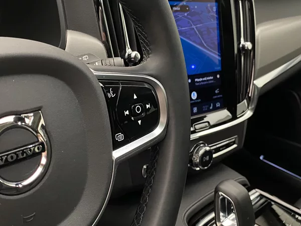Volvo V90 T8 AWD RECHARGE DARK PLUS AUT - foto 20
