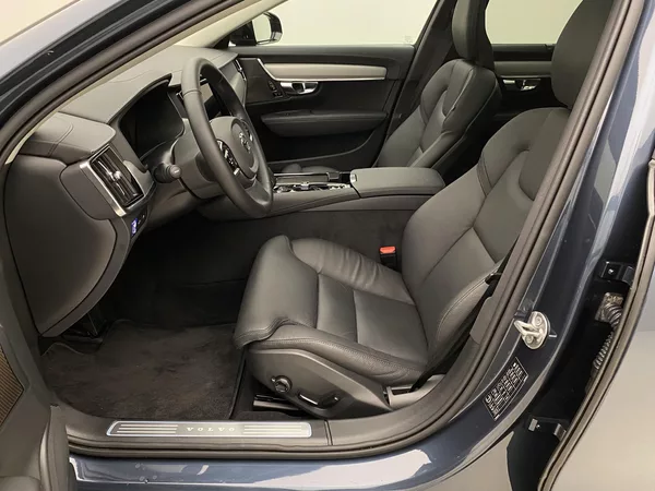 Volvo V90 T8 AWD RECHARGE DARK PLUS AUT - foto 3