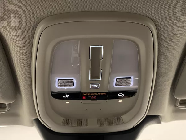 Volvo V90 T8 AWD RECHARGE DARK PLUS AUT - foto 31