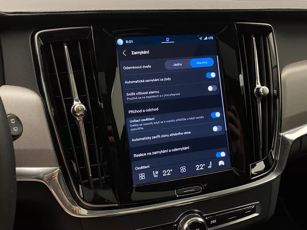 Volvo V90 T8 AWD RECHARGE DARK PLUS AUT - foto 56