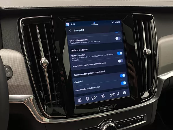 Volvo V90 T8 AWD RECHARGE DARK PLUS AUT - foto 57