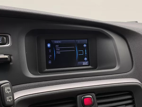 Volvo V40 D2 Momentum - foto 38