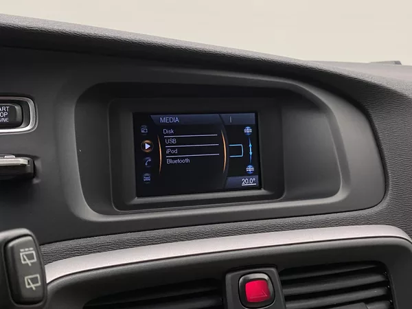 Volvo V40 D2 Momentum - foto 39