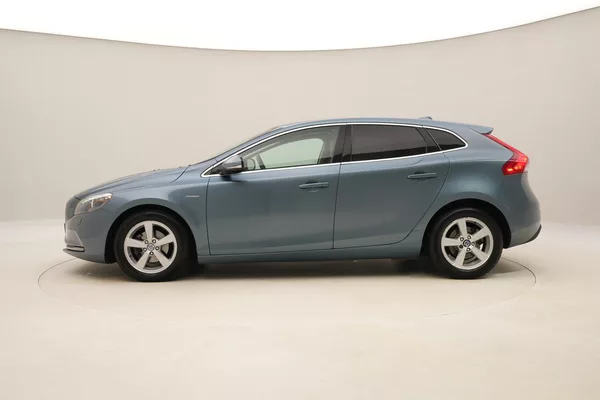 Volvo V40 D2 Momentum - foto 6