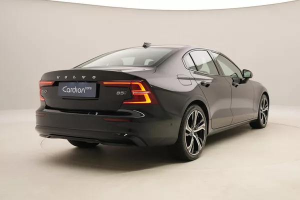 Volvo S60 B5 AWD DARK ULTIMATE AUT CZ - foto 12