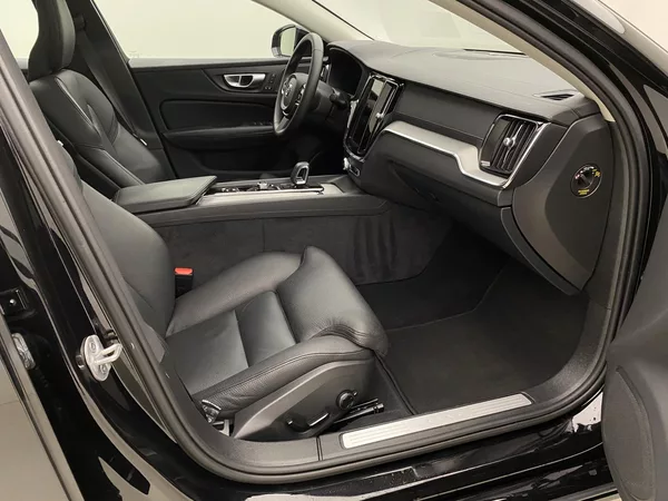Volvo S60 B5 AWD DARK ULTIMATE AUT CZ - foto 23