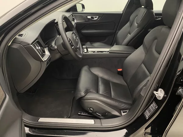 Volvo S60 B5 AWD DARK ULTIMATE AUT CZ - foto 3