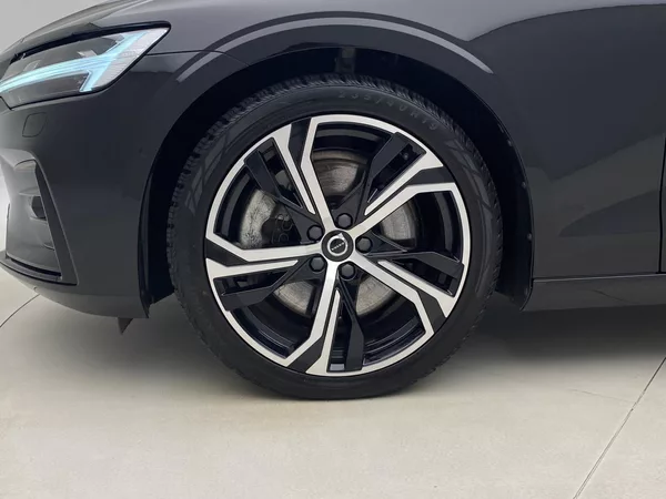 Volvo S60 B5 AWD DARK ULTIMATE AUT CZ - foto 36