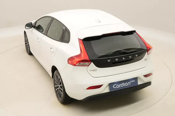 Volvo V40 T2 MOMENTUM AUT - foto 17