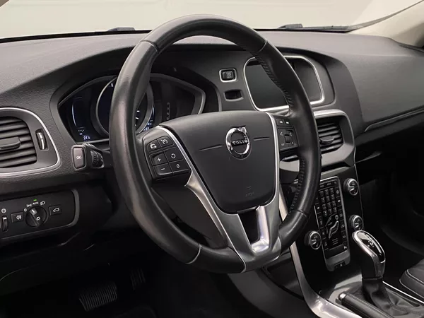 Volvo V40 T2 MOMENTUM AUT - foto 18