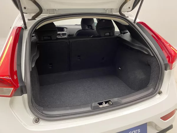 Volvo V40 T2 MOMENTUM AUT - foto 6