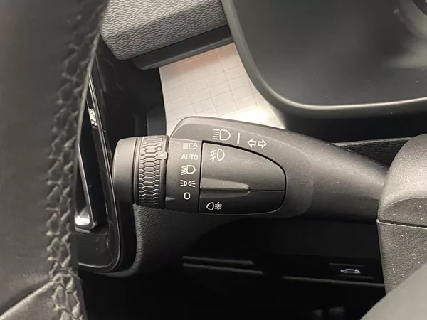 Volvo XC40 B4 CORE AUT - foto 22