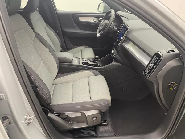 Volvo XC40 B4 CORE AUT - foto 24