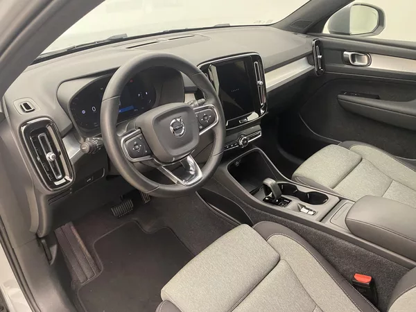 Volvo XC40 B4 CORE AUT - foto 4