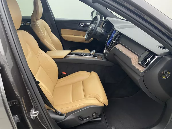 Volvo XC60 B5 BRIGHT PLUS AUT CZ - foto 24