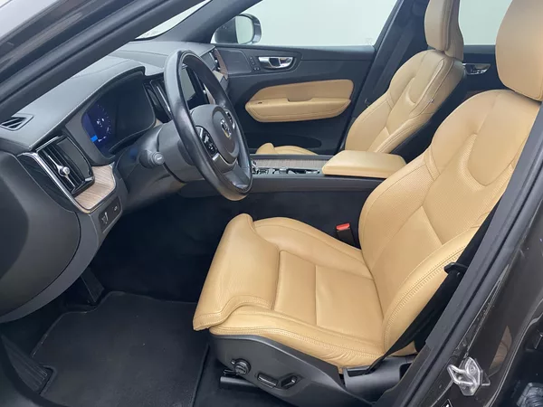 Volvo XC60 B5 BRIGHT PLUS AUT CZ - foto 3