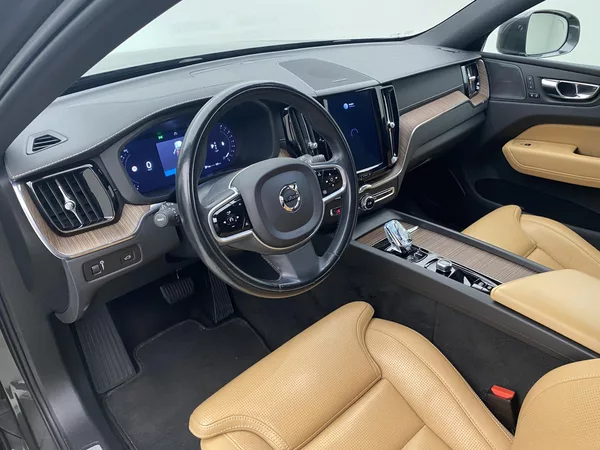 Volvo XC60 B5 BRIGHT PLUS AUT CZ - foto 4