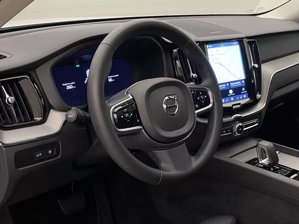 Volvo XC60 T6 AWD RECHARGE DARK PLUS AUT - foto 19