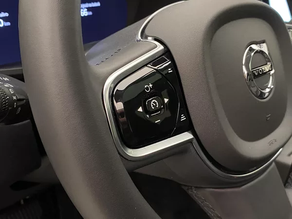 Volvo XC60 T6 AWD RECHARGE DARK PLUS AUT - foto 20