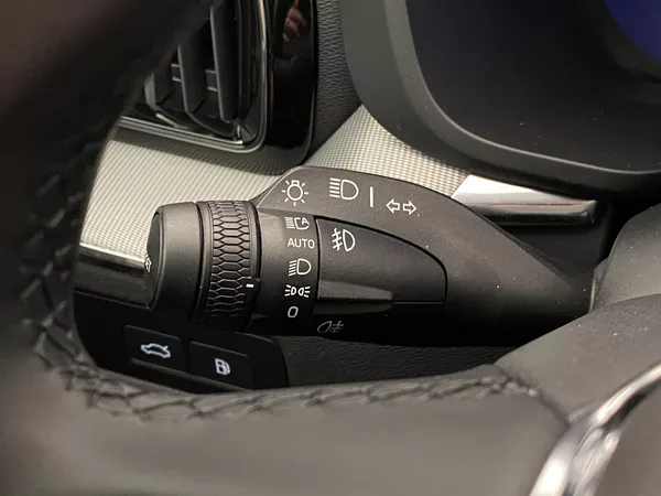 Volvo XC60 T6 AWD RECHARGE DARK PLUS AUT - foto 22