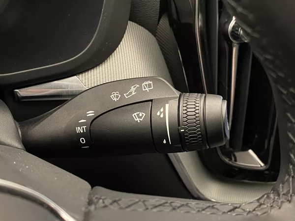 Volvo XC60 T6 AWD RECHARGE DARK PLUS AUT - foto 23